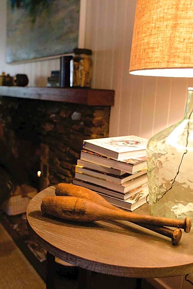 Braeside Mount Macedon Country Retreat Bed and Breakfast