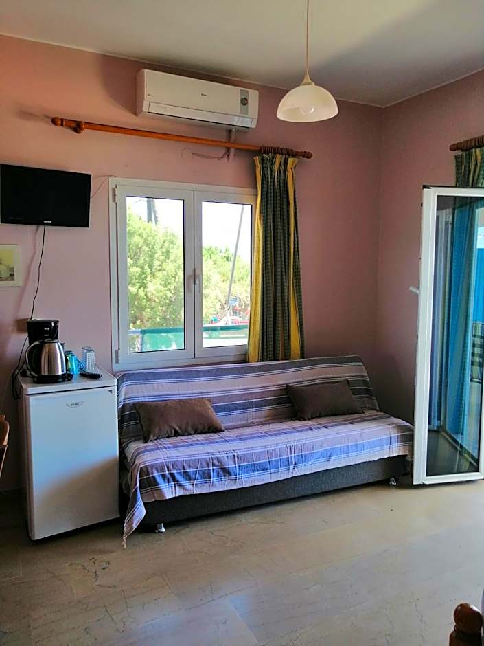 Jason Rooms & Studios