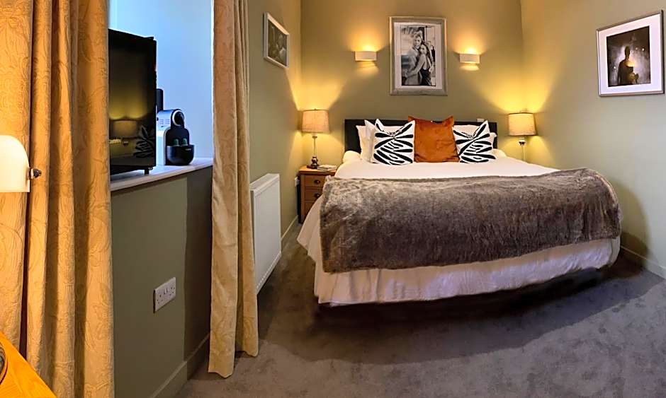 Red Lion, Coorie Inn