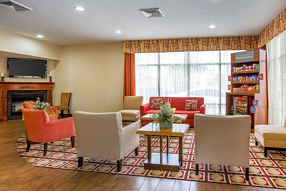 Comfort Suites Golden Isles Gateway