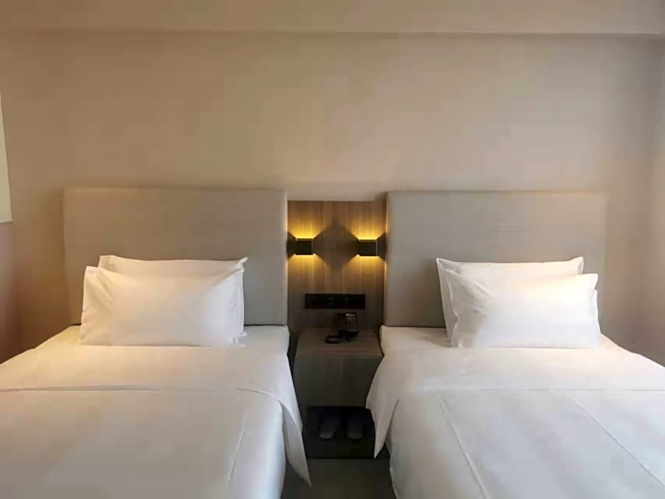 Hanting Hotel Songyuan Road