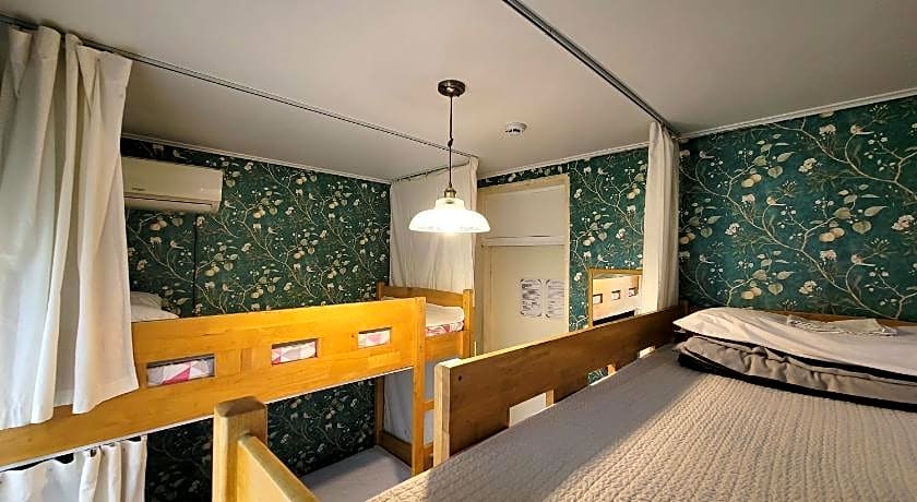 Greenday Guesthouse