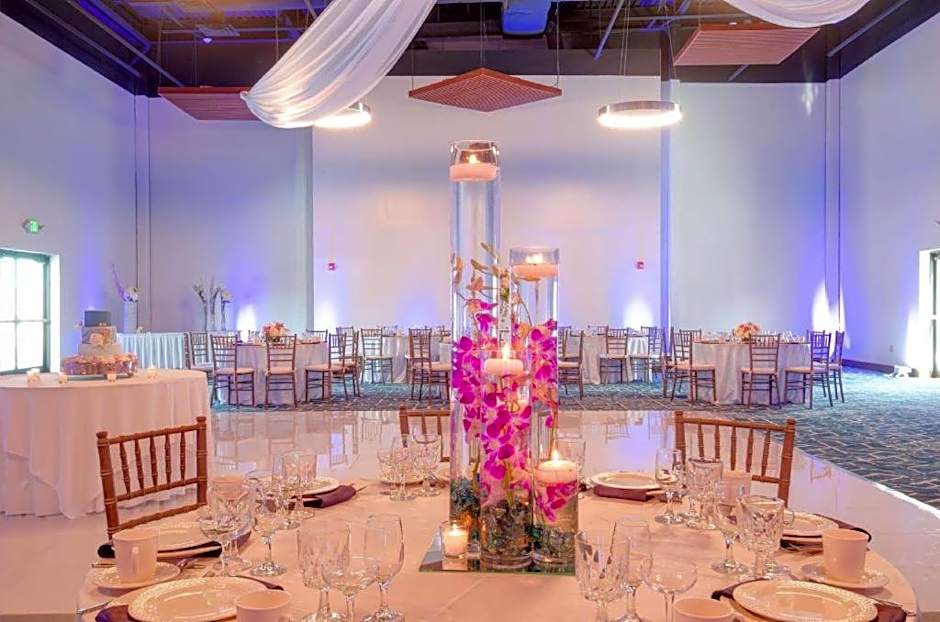 Hampton Inn & Suites Boston/Stoughton