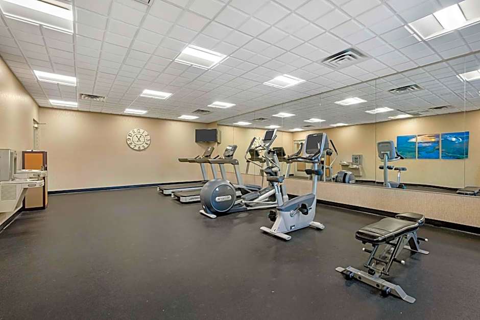 Best Western Plus Lakeview Hotel