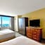 DoubleTree by Hilton Hotel & Suites Houston by the Galleria