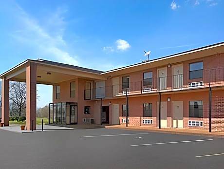 Days Inn by Wyndham Brownsville