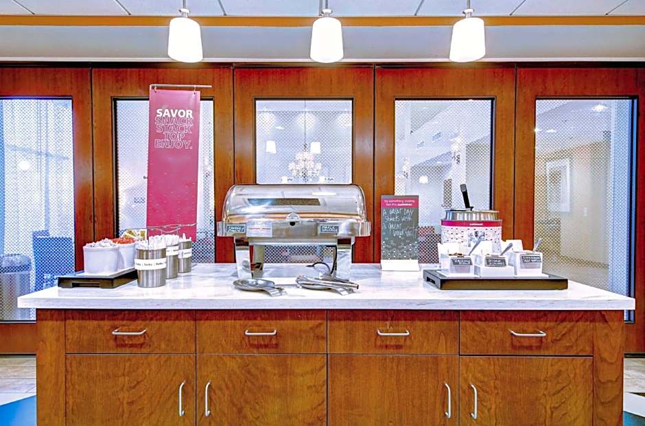 Hampton Inn & Suites Harrisburg