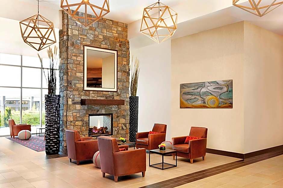 Four Points By Sheraton Kelowna Airport