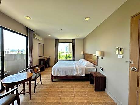 Deluxe Double Room with Bath