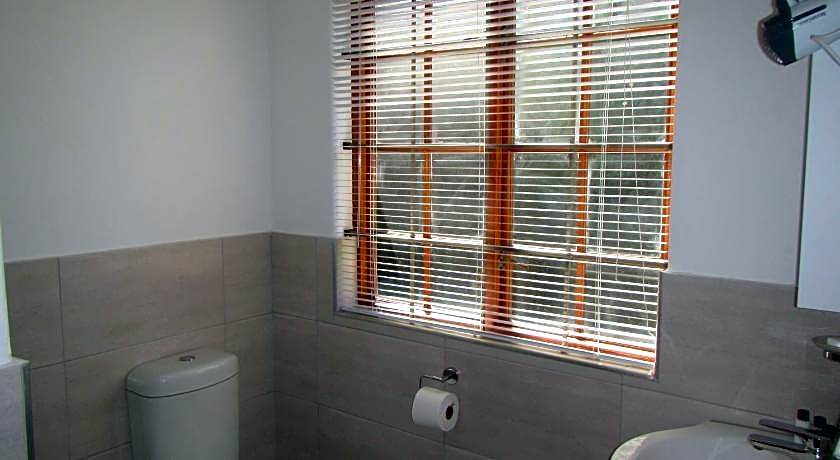 African Footprints Lodge