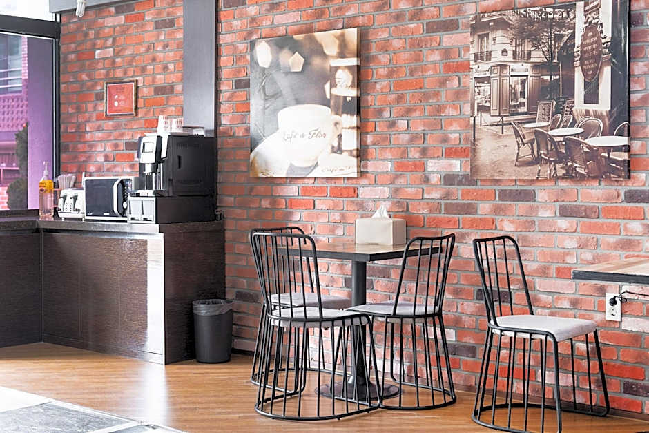 Gangneung Crystal Motel