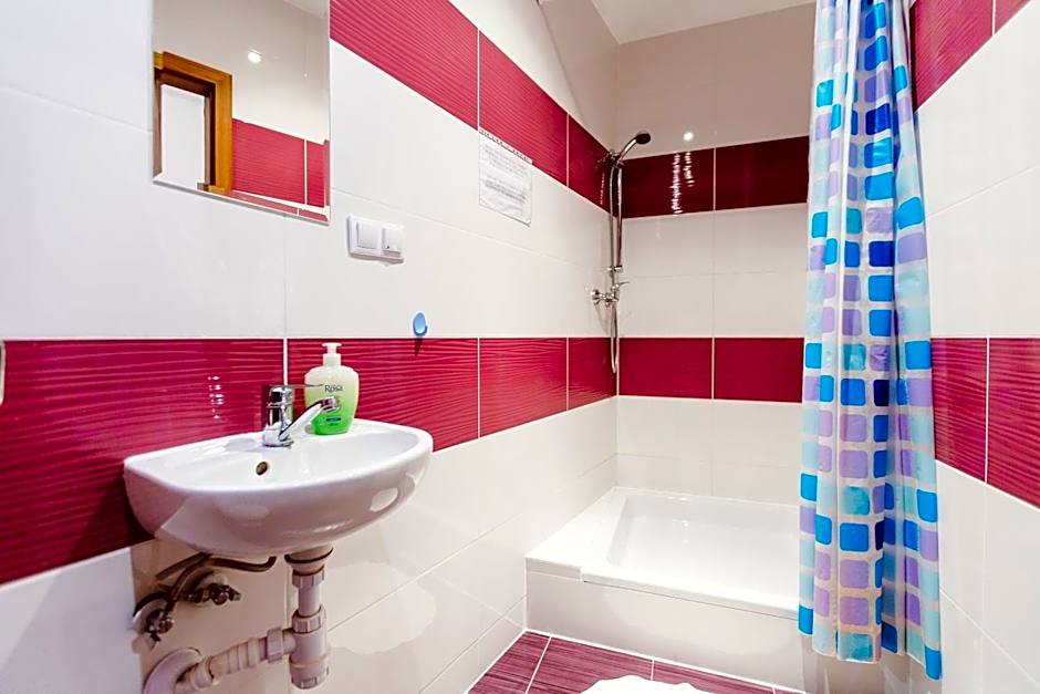 Hostel Tara