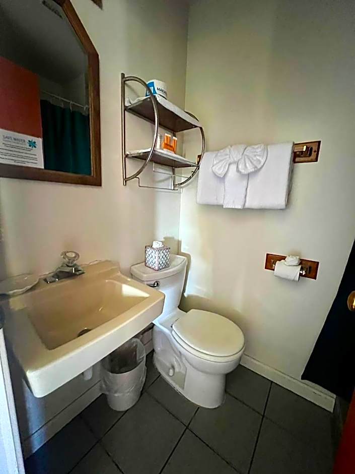 Ocean Cove Lodge