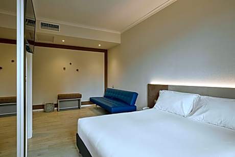 Triple Room (2 Adults + 1 Child)