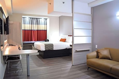 2 Queen Beds Non-Smoking