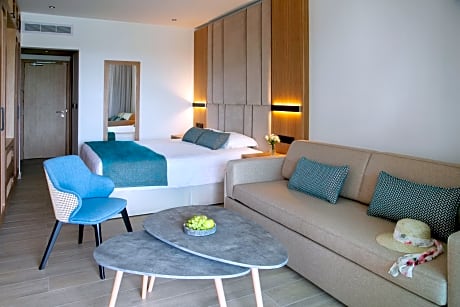 Junior Suite (2 Adults + 1 Child)