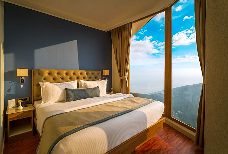 Tripli Hotels M & Resort