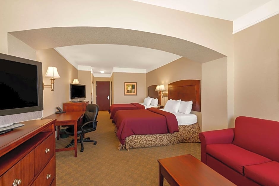 La Quinta Inn & Suites by Wyndham Dodge City