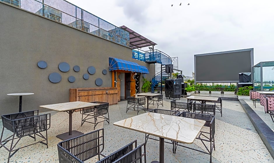 Treebo Premium Baramasi By Jai Club Prime