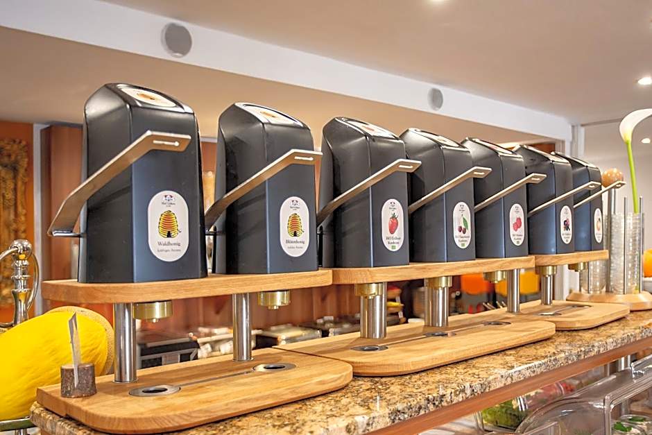 Tiptop Hotel Burgschmiet Garni