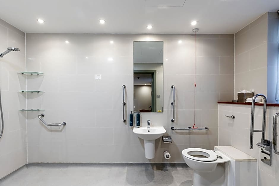 DoubleTree By Hilton London - West End