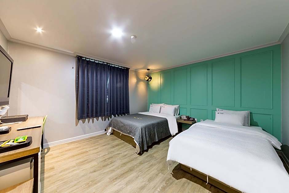 Ost Hotel