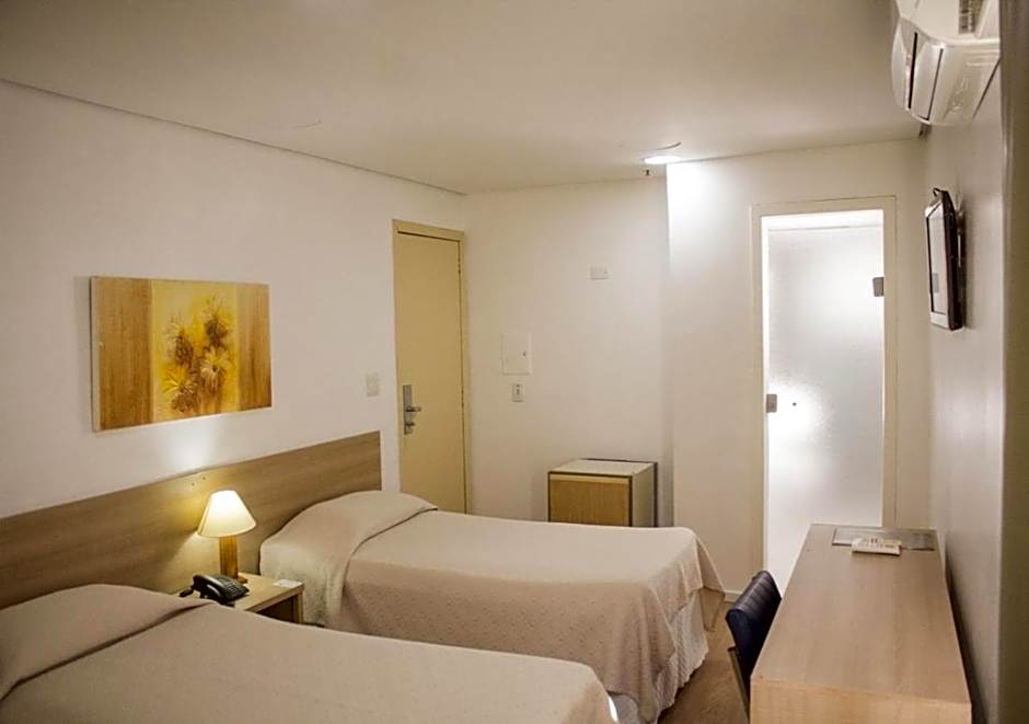 Dan Inn Express Porto Alegre - proximo a Orla do Guaiba - Reveillon 2024