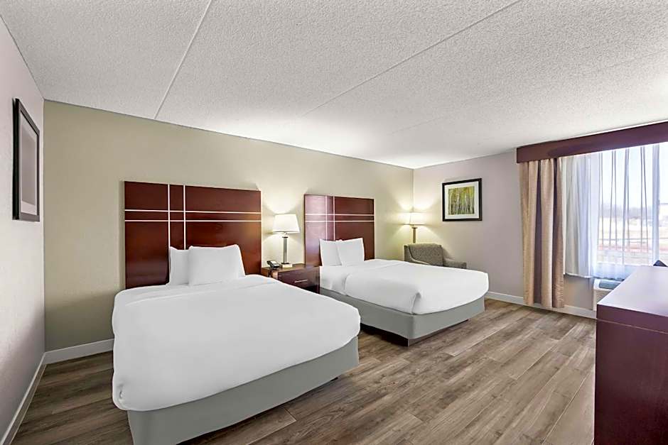 Best Western Luxbury Inn-Fort Wayne