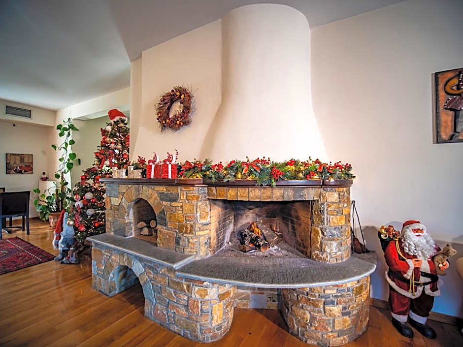 Erofili Hotel & Suites