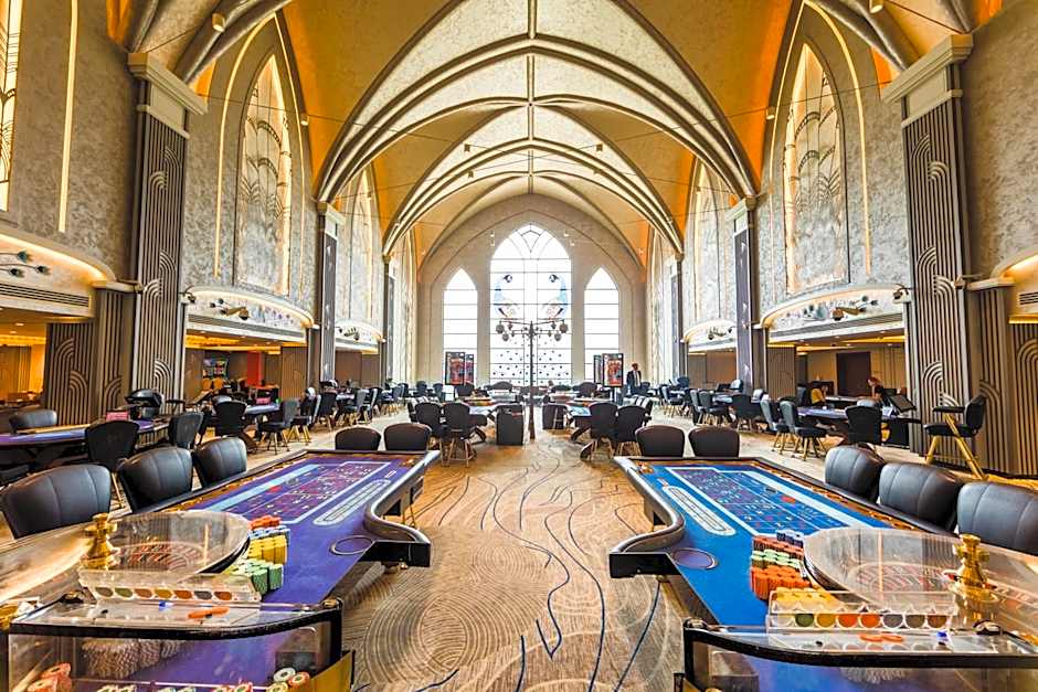 The Arkin Colony Hotel