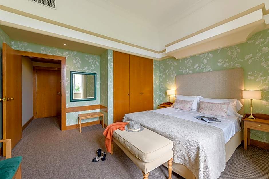 POUSADAS DE PORTUGAL MONUMNENT & HISTORIC HOTELS