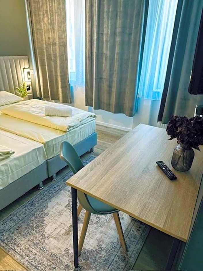 Hotel Charlton