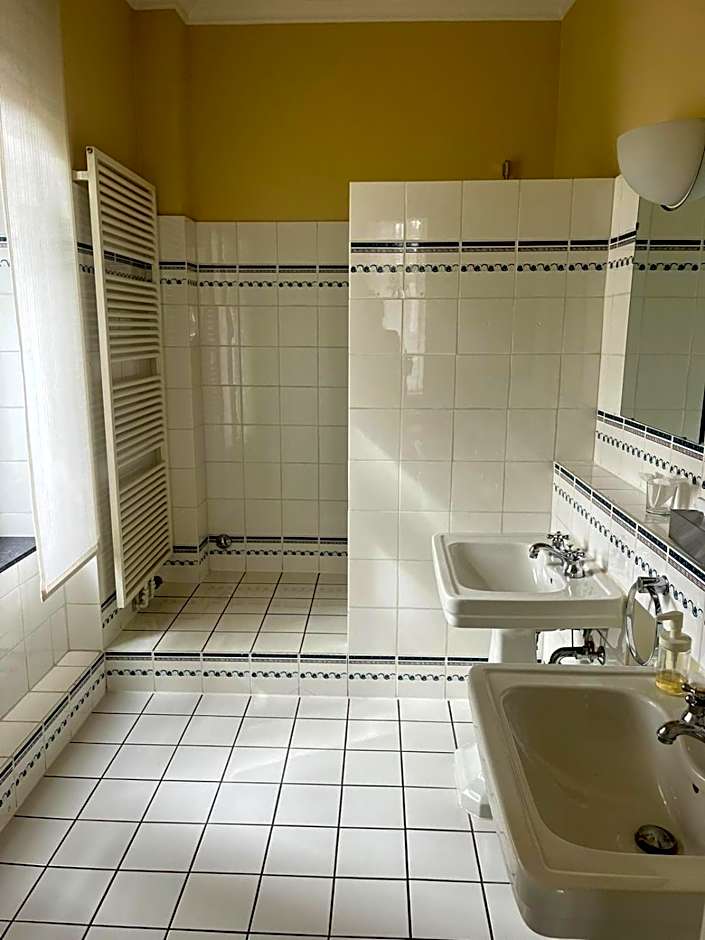 Historischer Gasthof Kaisermühle - Hotel & Restaurant Viersen Zentrum