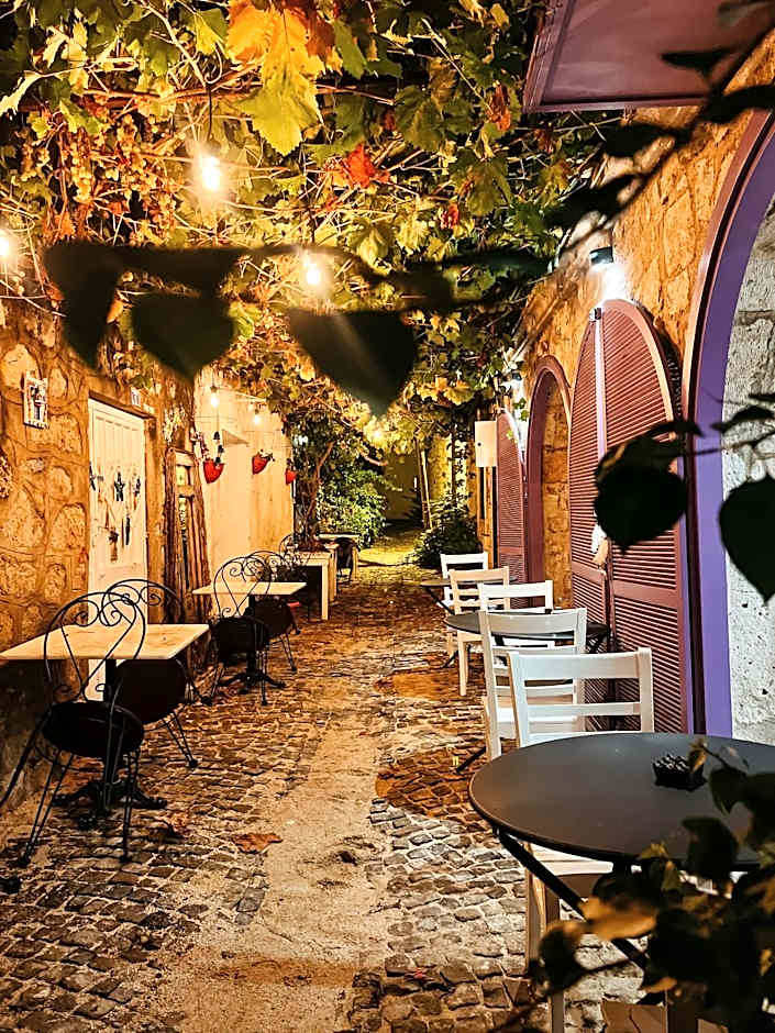 Selavi Hotel