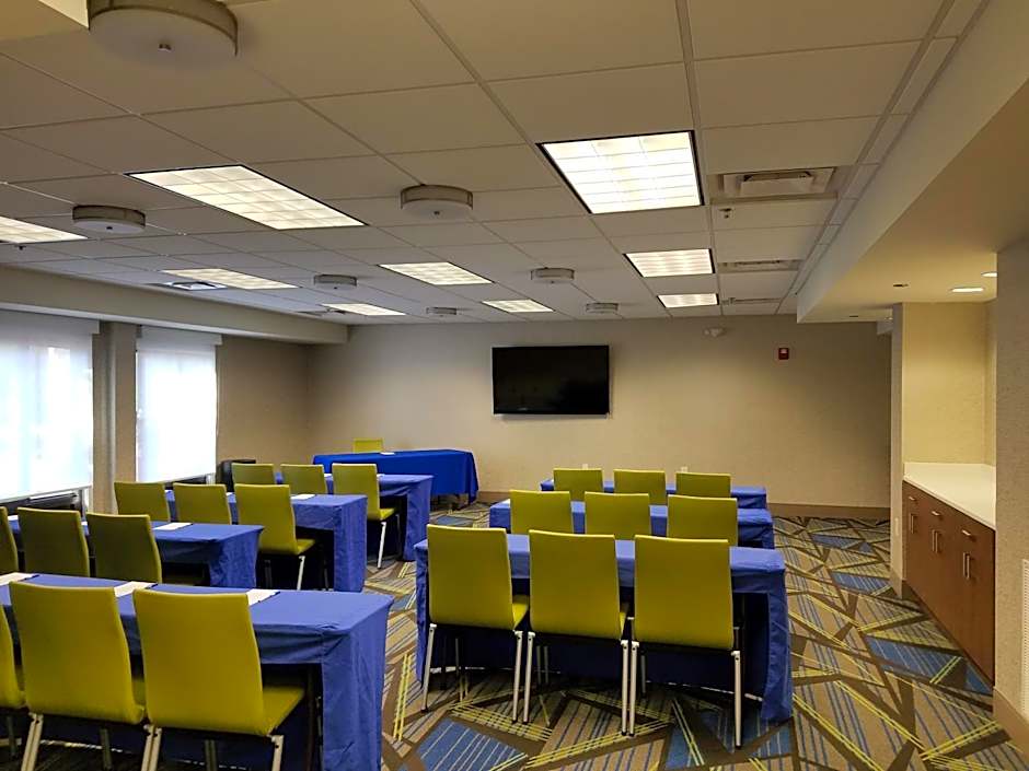 Holiday Inn Express Hotel & Suites Jacksonville-South By IHG