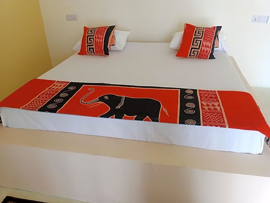 Kivulini Lodge and Restaurant