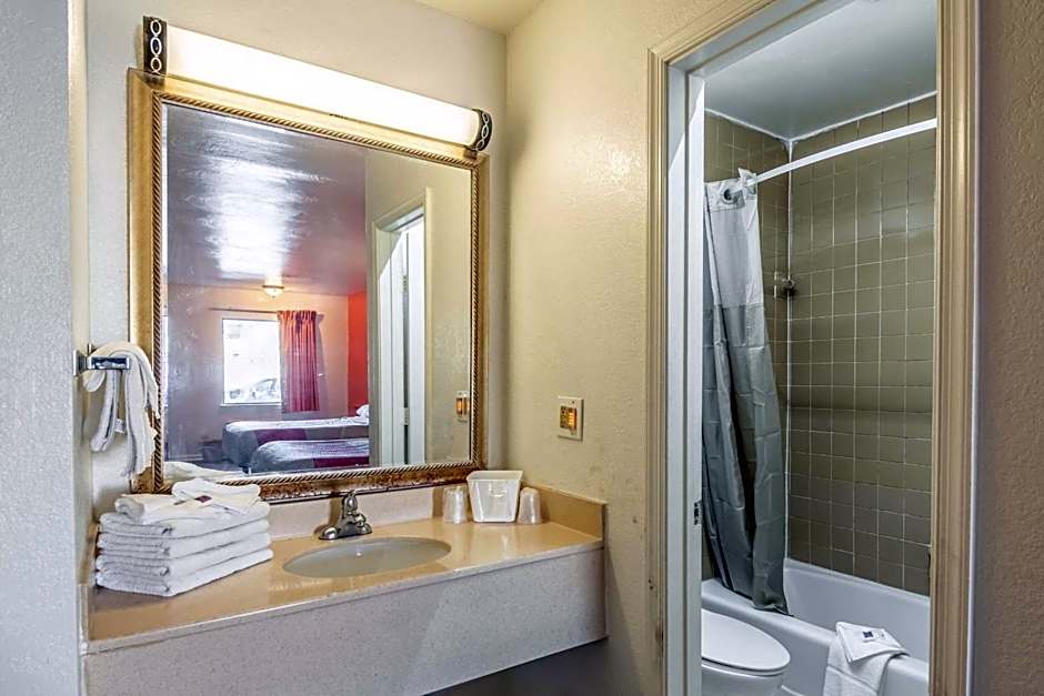 Motel 6-Portsmouth, VA