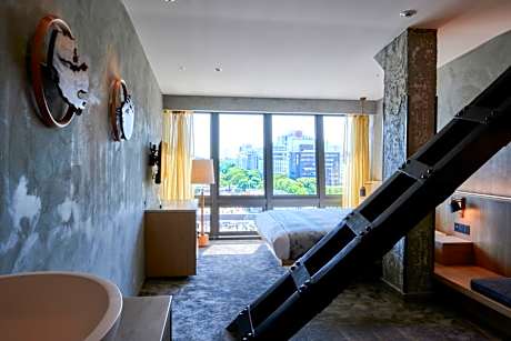King Room with Park View with Bathtub