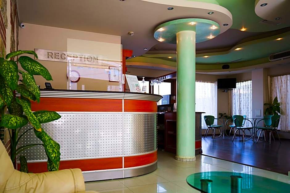 Dionis Hotel