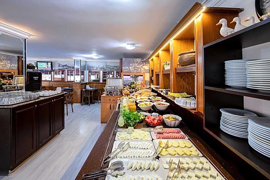 Kozan City Hotel