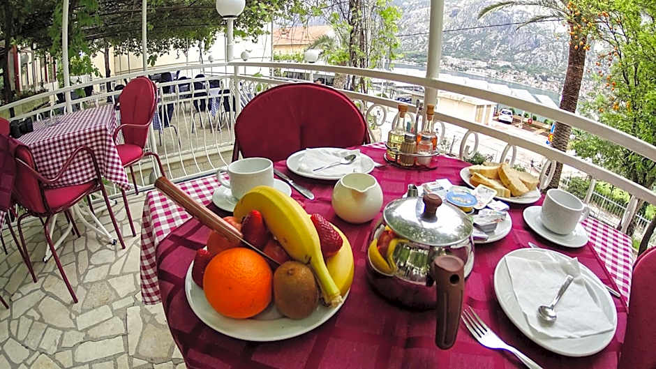 Hotel Bokeljski Dvori