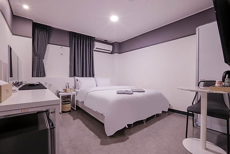 Cheongju Hotel Dictionary