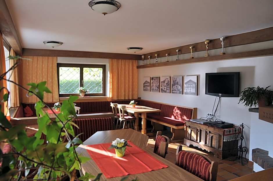 Jugend- und Familienhotel Venedigerhof