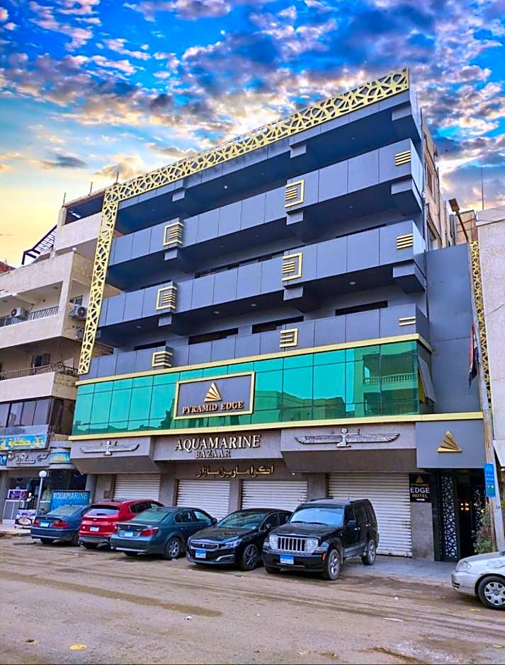 Pyramid Edge Hotel & Exclusive Pyramids View Rooftop