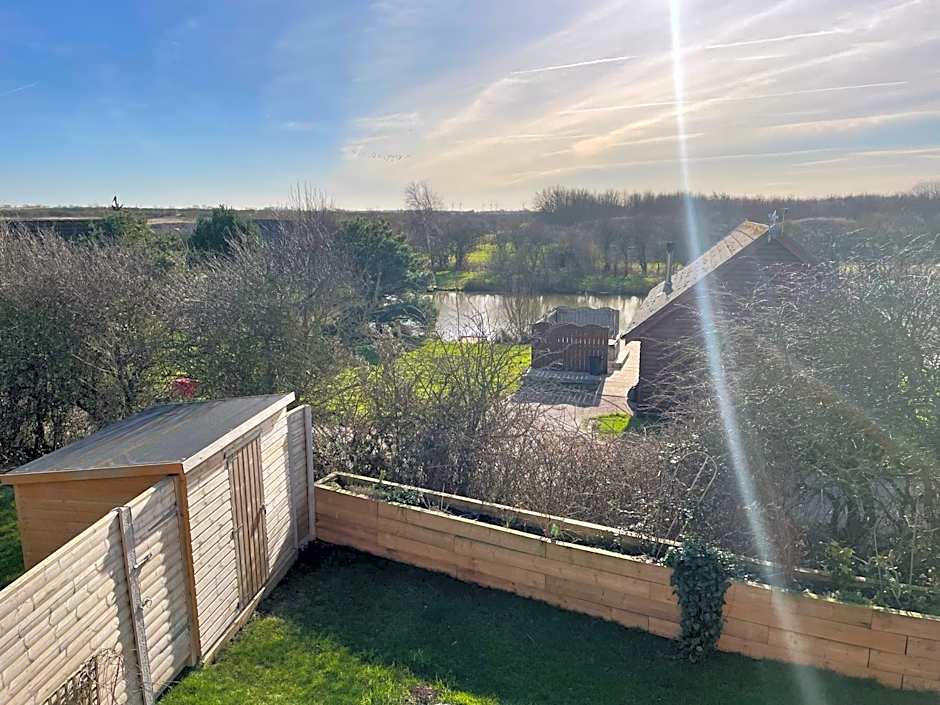 31 Cherry East Riding of Yorkshire Hot Tub & Fishing