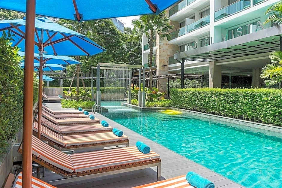 Sunshine Vista Hotel