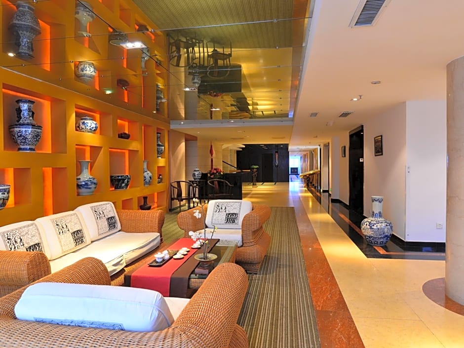 Baodao Exhibition Center Hotel