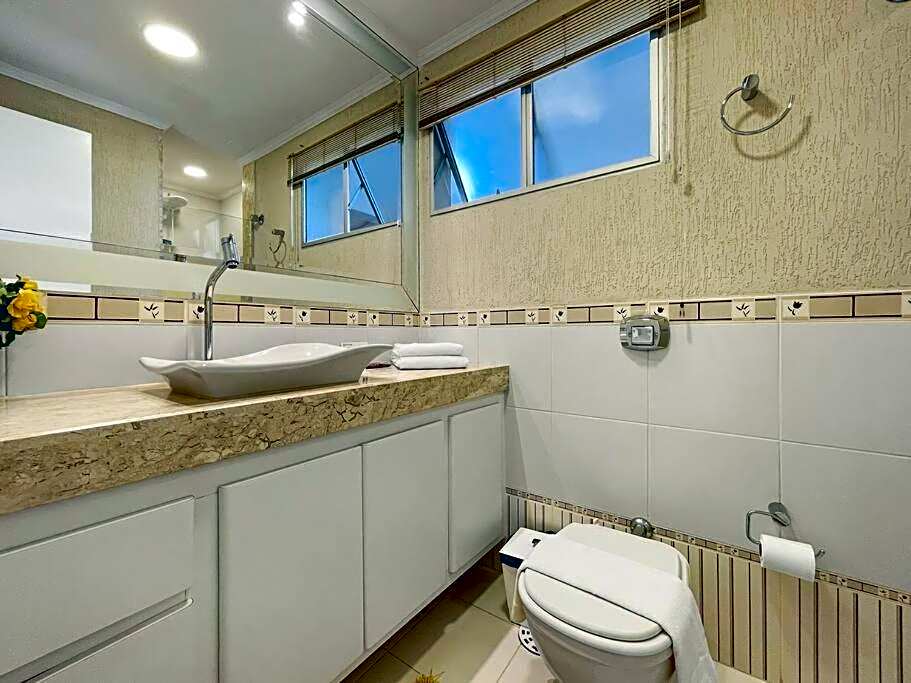 Varanda Gourmet - Piscina - Suite - Ar condicionado