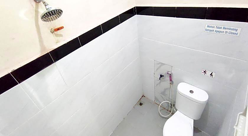 Hotel O Pondok Almirah