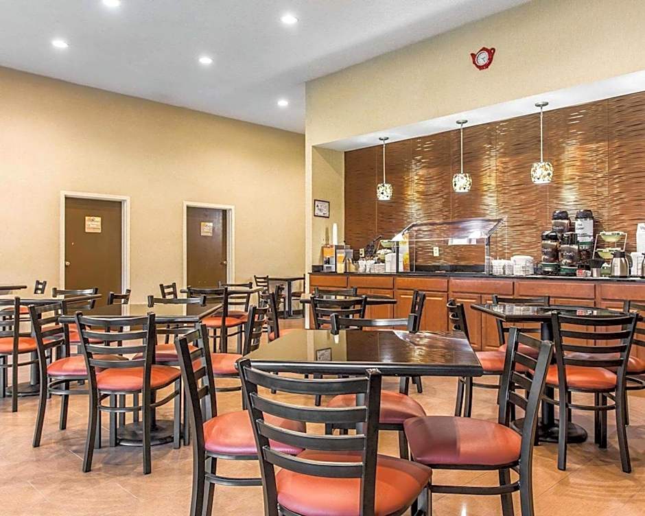 Quality Suites Hickory South